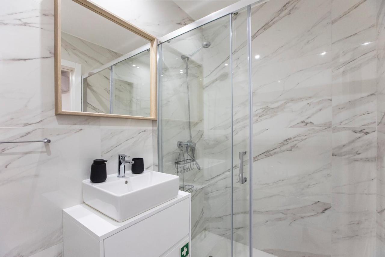 Elegant Downtown 1Br Flat W/ Ac By Lovelystay Porto Dış mekan fotoğraf