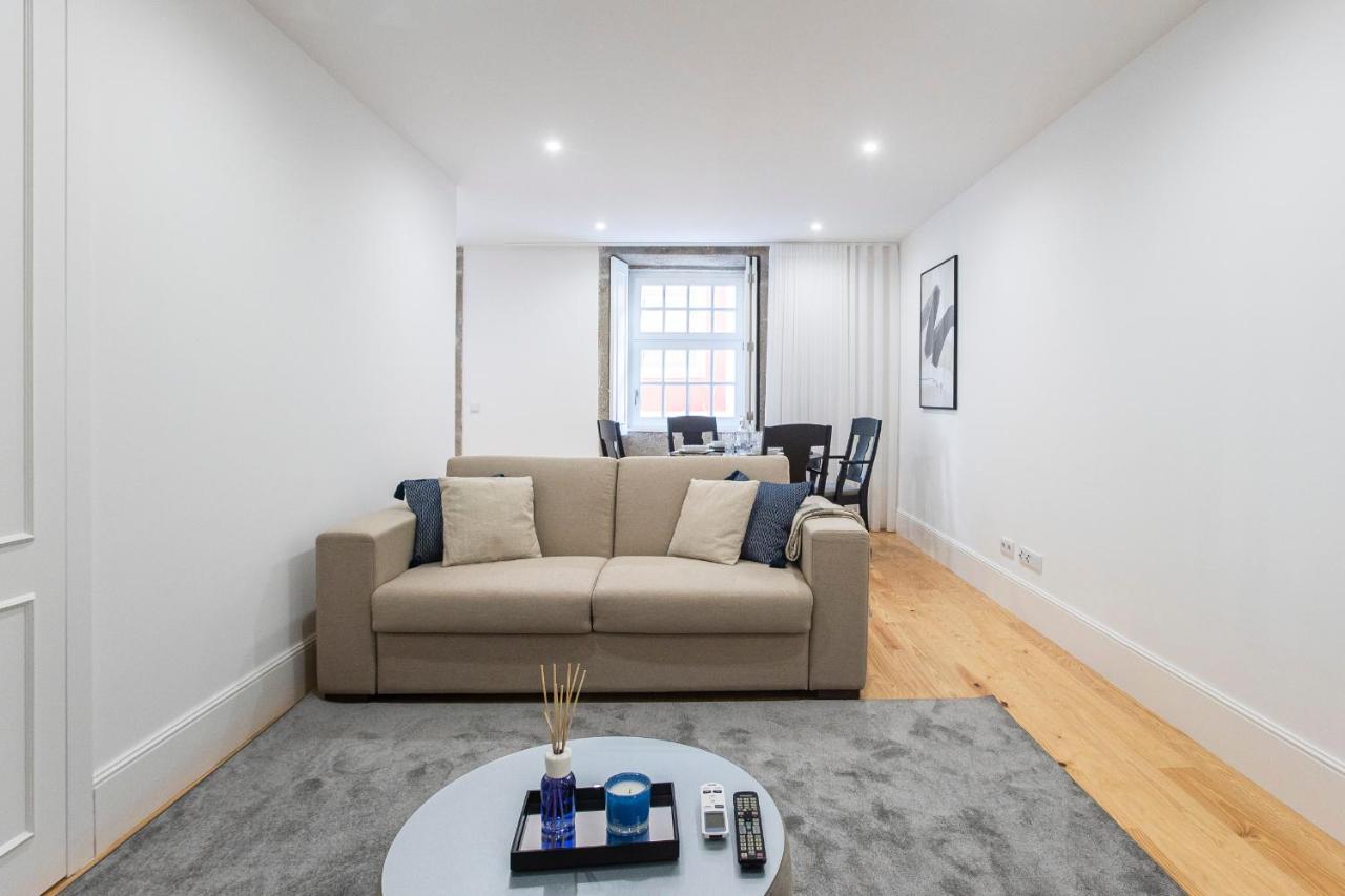 Elegant Downtown 1Br Flat W/ Ac By Lovelystay Porto Dış mekan fotoğraf