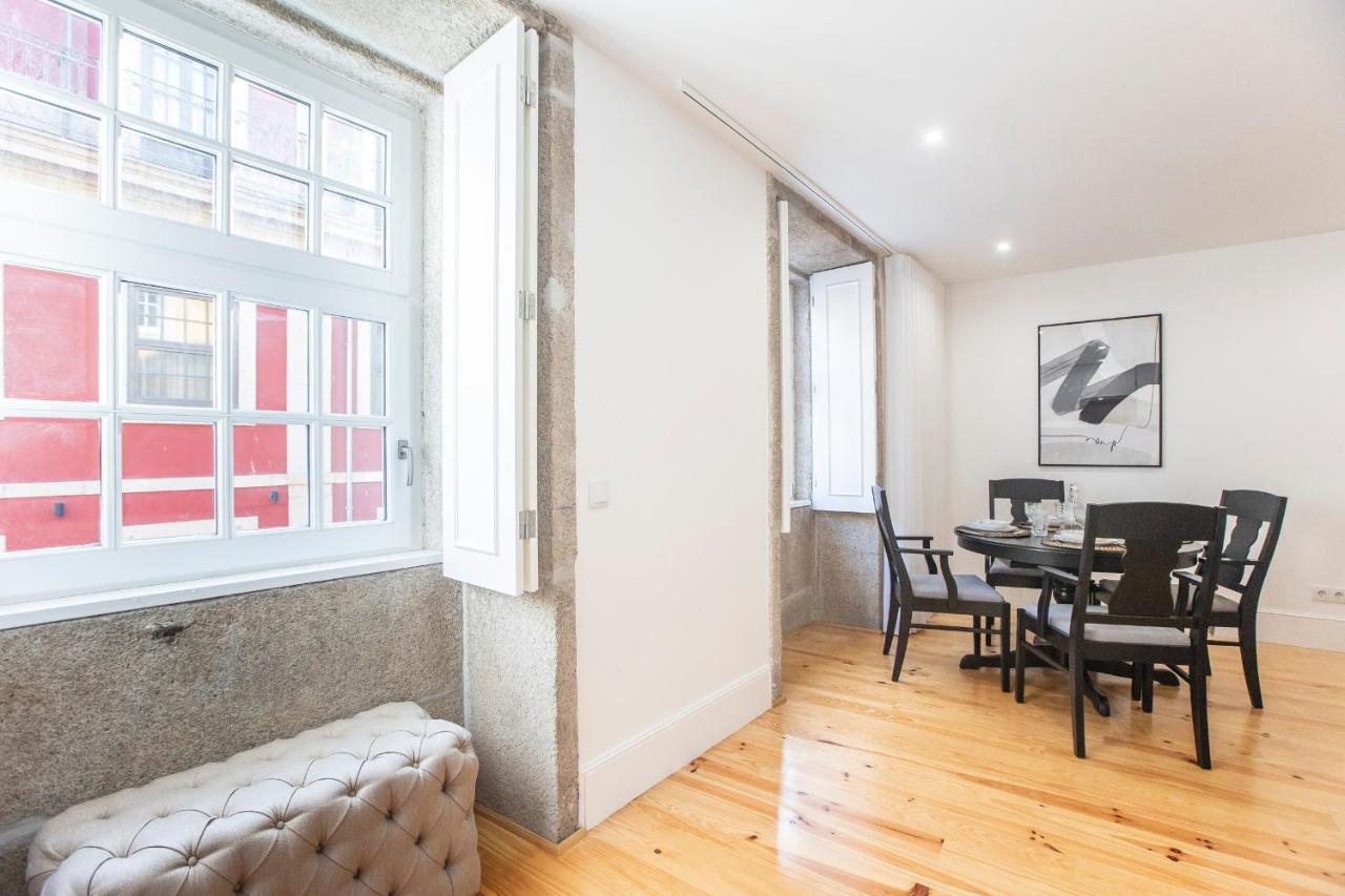 Elegant Downtown 1Br Flat W/ Ac By Lovelystay Porto Dış mekan fotoğraf