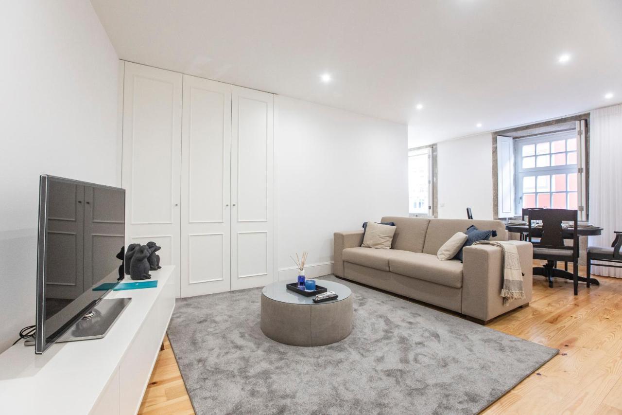 Elegant Downtown 1Br Flat W/ Ac By Lovelystay Porto Dış mekan fotoğraf